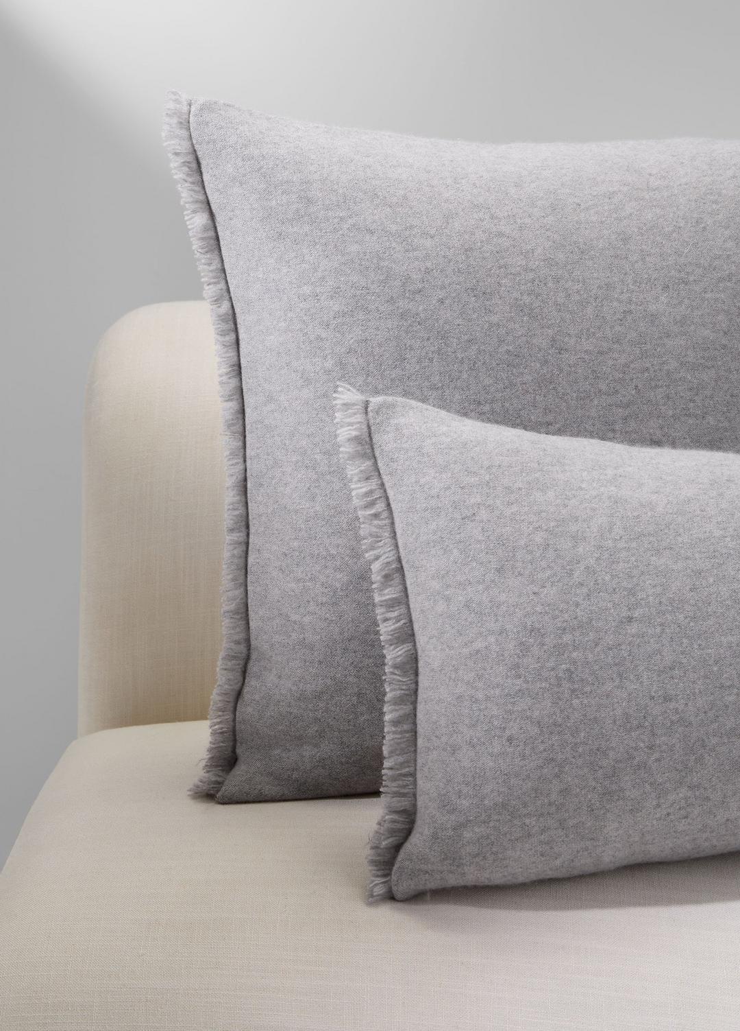 Cashmere Reverse Jersey Pillow in Pillows & Blankets HEATHER GREY | VINCE Women
