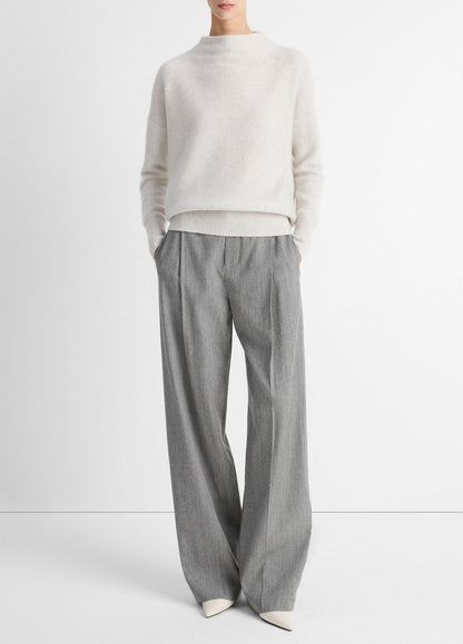 Plush Cashmere Funnel-Neck Sweater in Turtleneck HEATHER PLATINUM | VINCE Women
