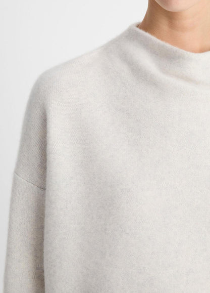 Plush Cashmere Funnel-Neck Sweater in Turtleneck HEATHER PLATINUM | VINCE Women