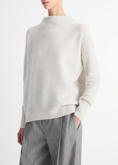 Plush Cashmere Funnel-Neck Sweater in Turtleneck HEATHER PLATINUM | VINCE Women