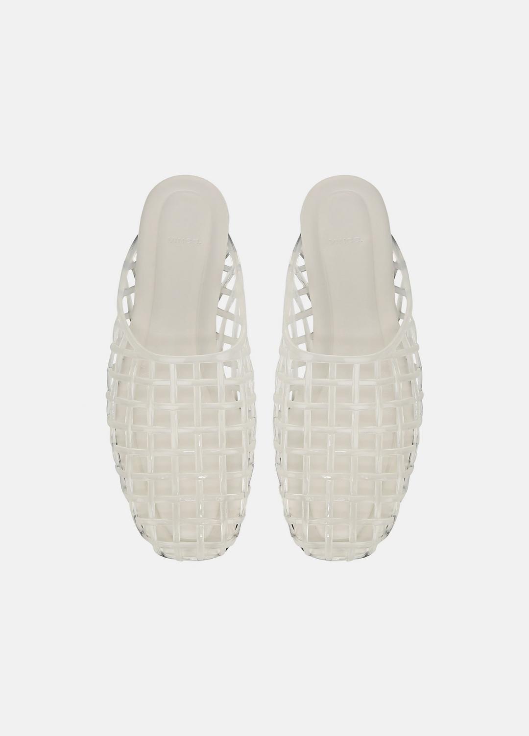Barcelona Jelly Sandal in Sandals CLEAR | VINCE Women