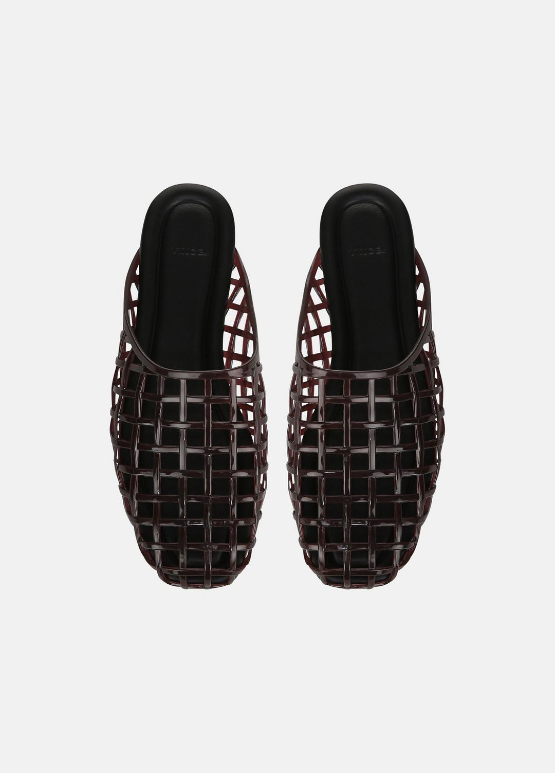 Barcelona Jelly Sandal in Sandals GANACHE | VINCE Women
