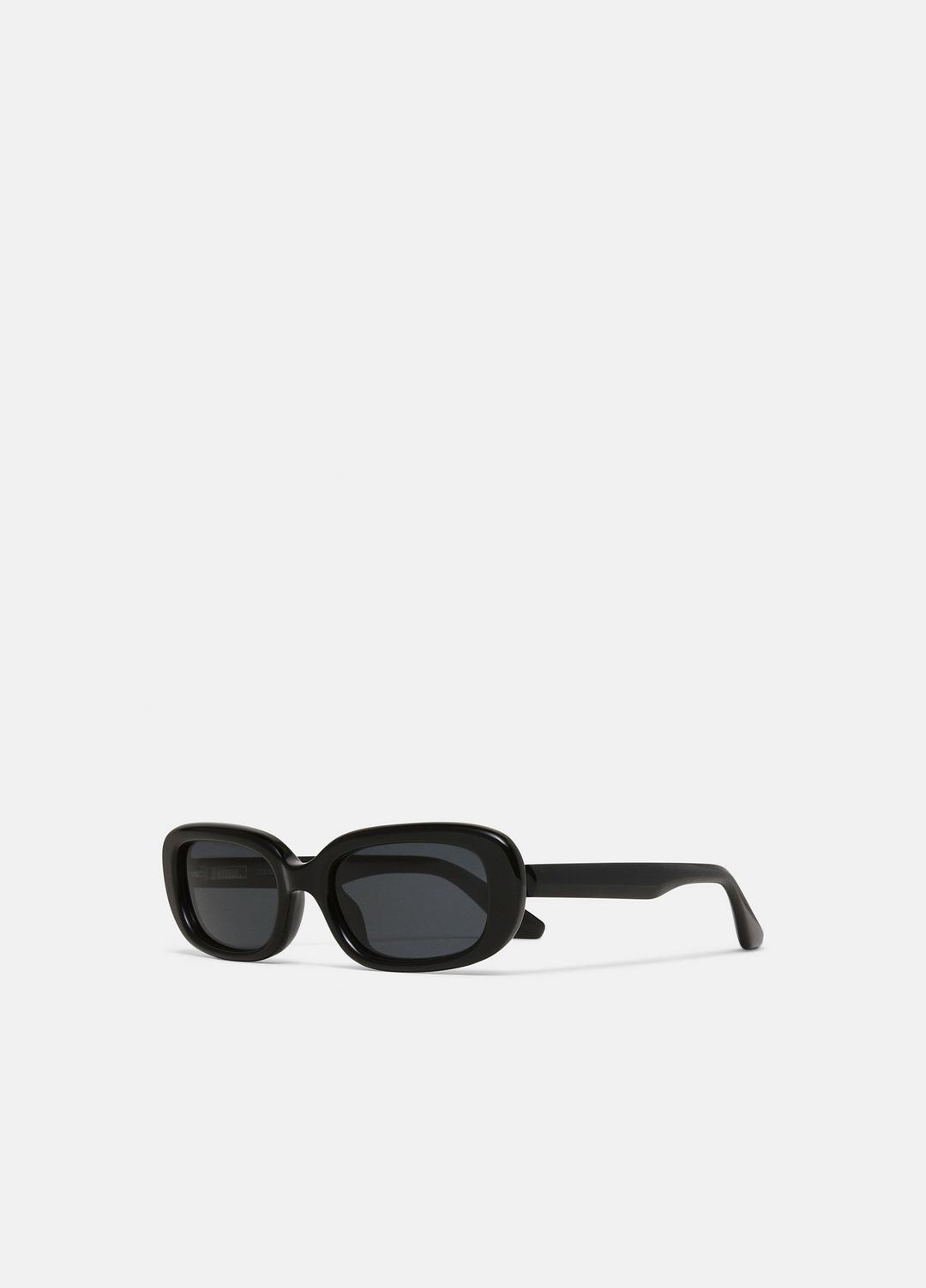Chimi 12 Sunglasses in Sunglasses BLACK | VINCE Women|Men