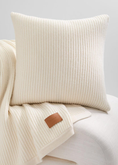 Wool and Cashmere Cardigan-Stitch Pillow in Pillows & Blankets LACE | VINCE Women