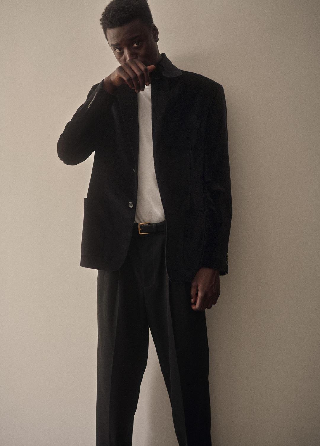 Wool Double-Pleat Suiting Trouser in Trousers BLACK | VINCE Men