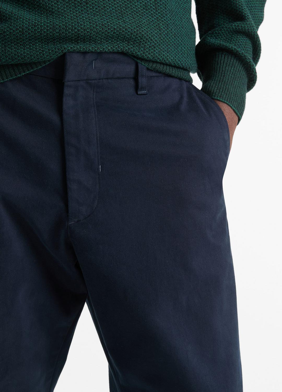 Louie Relaxed Stretch-Cotton Pant in Trousers COASTAL BLUE | VINCE Men