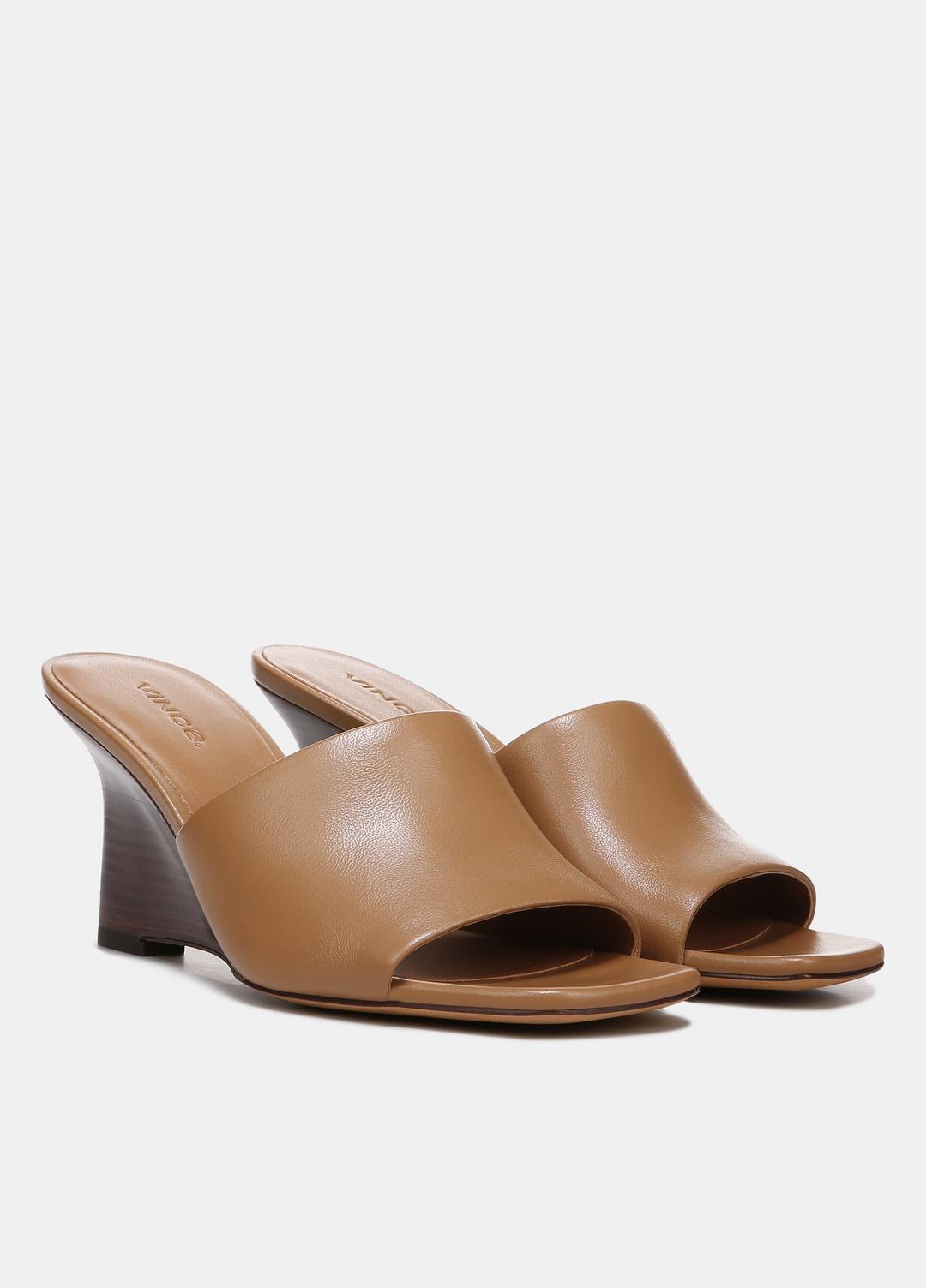 Pia Leather Wedge Sandal in Shoes TAN | VINCE Sale